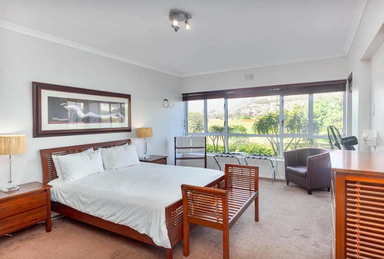 Apartment Mouille Point 2 Bedroom Cape Town